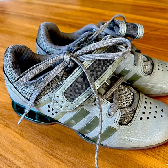 Adidas Rare military green color Adipowers 2 weightlifting shoe - Picture 1 of 6